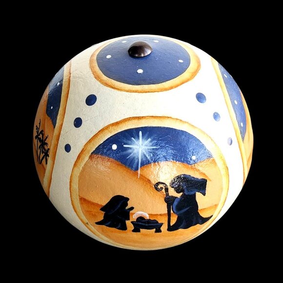 Hand Painted Christmas Gourd Nativity Scene 4.5" Diameter - Picture 1 of 10